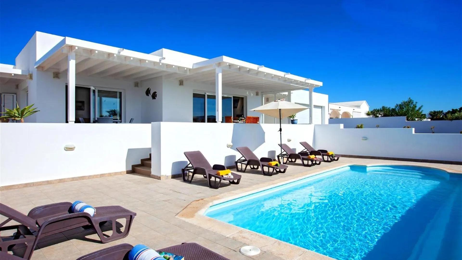 Captains Retreat Puerto Calero