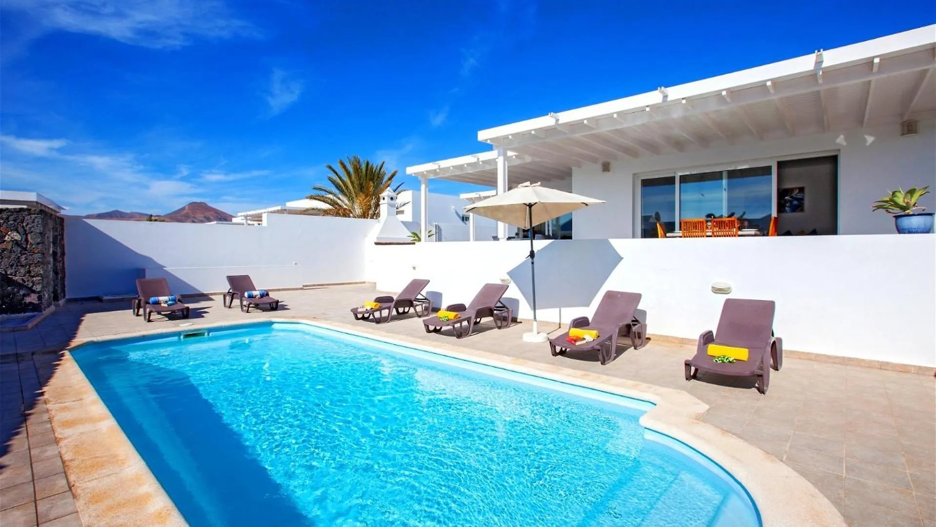 Villa Captains Retreat Puerto Calero Spain